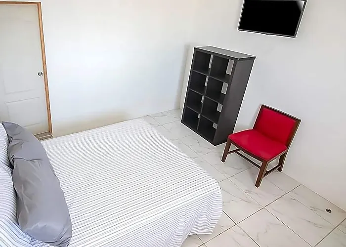 Oyo Plaza Torres, 2*