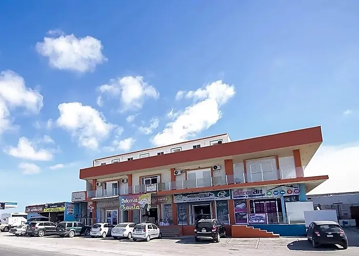 Hotel Oyo Plaza Torres, Cabo San Lucas